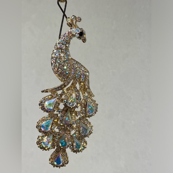 Heidi Daus Inspired Peacock Crystal Rhinestone Gold Tone Brooch - Picture 3 of 10